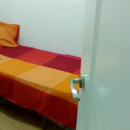 Apartamento En Legazpi De 3 Dormitorios Pequenos Madrid Exteriér fotografie